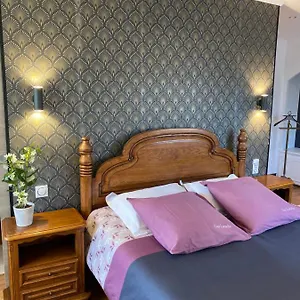 Domaine De La Provencale Bed & Breakfast