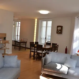  Appartement Face Au Palais Des Papes France